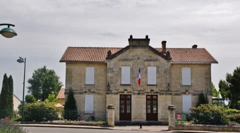 Couvreur Saint-Laurent-des-Combes